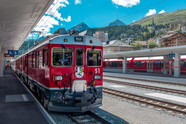 Im Bernina Express nach Tirano Fahrplan, Tickets, Tipps